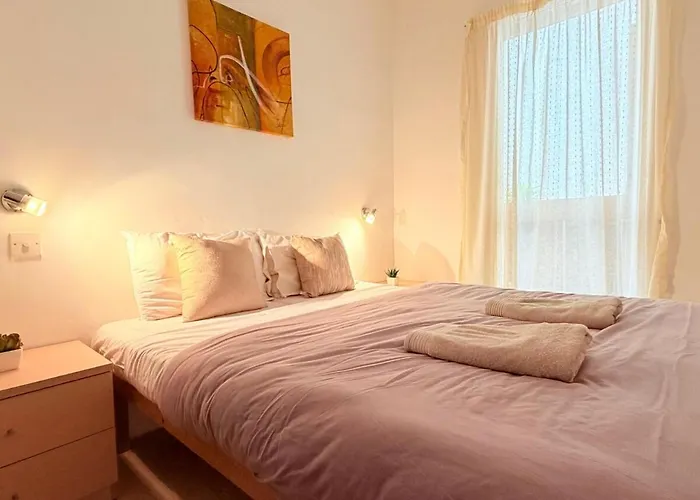 Modern 2 Bedroom - Windsor - Lägenhet